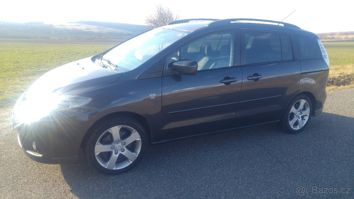 Mazda 5,2.0i,xenony,7 míst