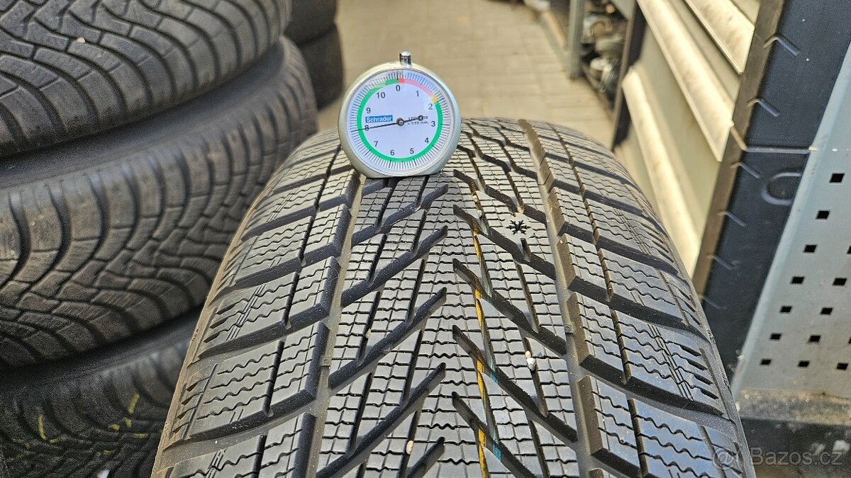 2x Zimní Pneu 205/50 R17 Good Year 2024