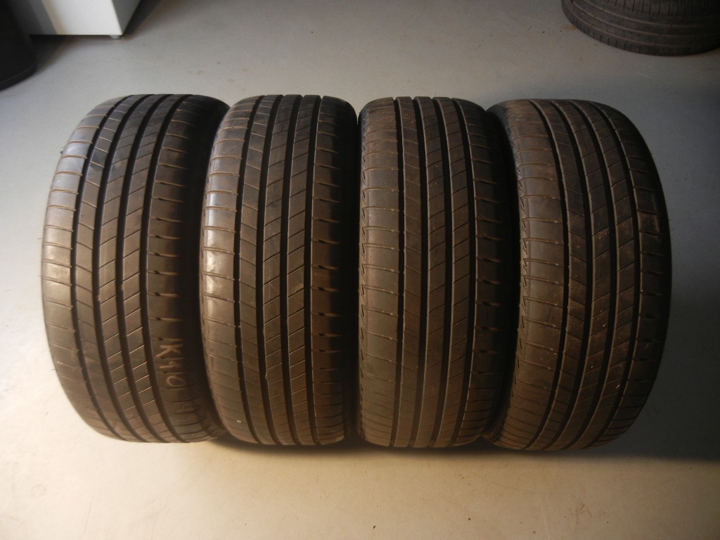Letní pneu Bridgestone 225/45R18 - možnost přezutí