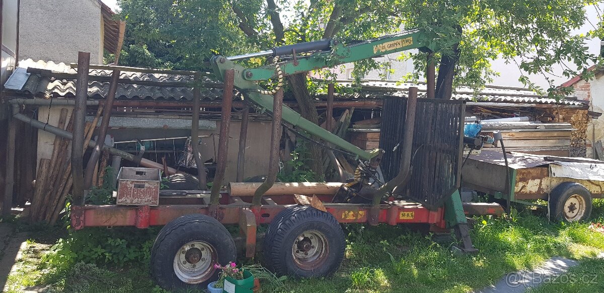 Vyvážečka dřeva za traktor