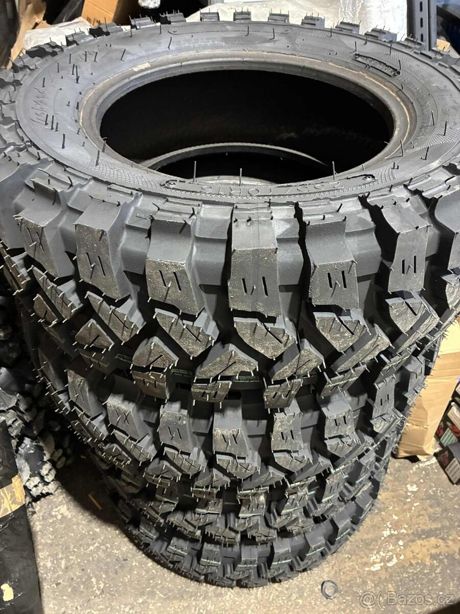 Prodám 4x pneu Raptor 235/70r16