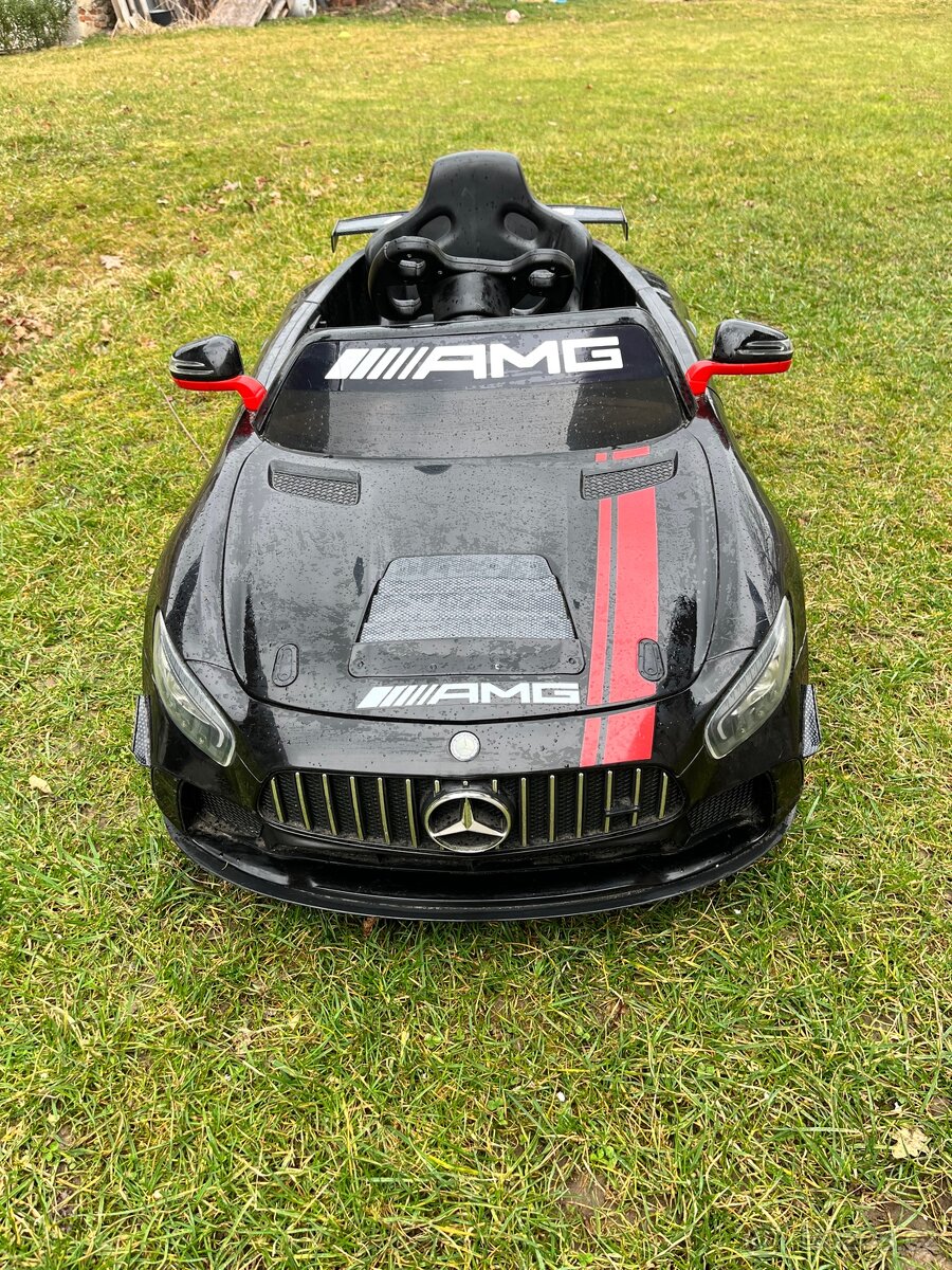 Dětské auto mercedes +ovladač