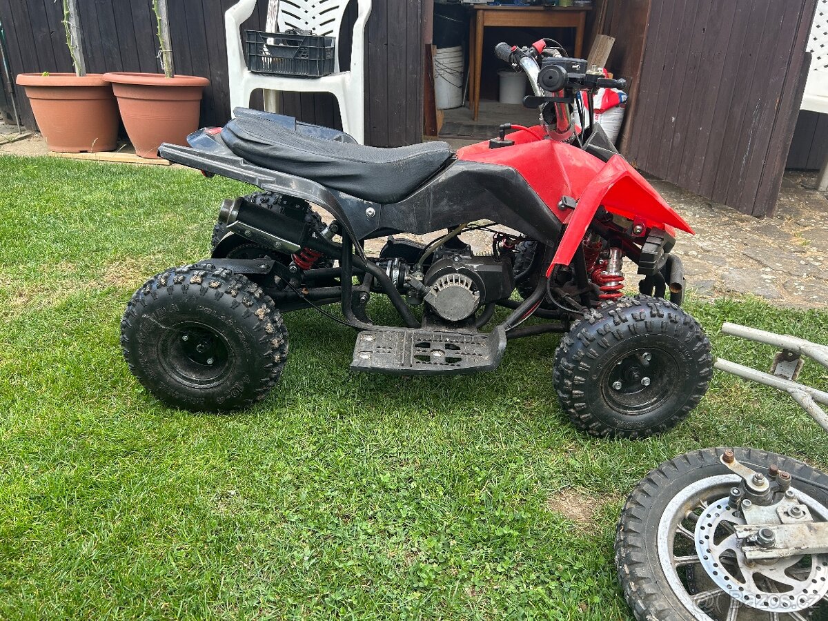 2x motorka 49ccm 1x čtyřkolka 49ccm