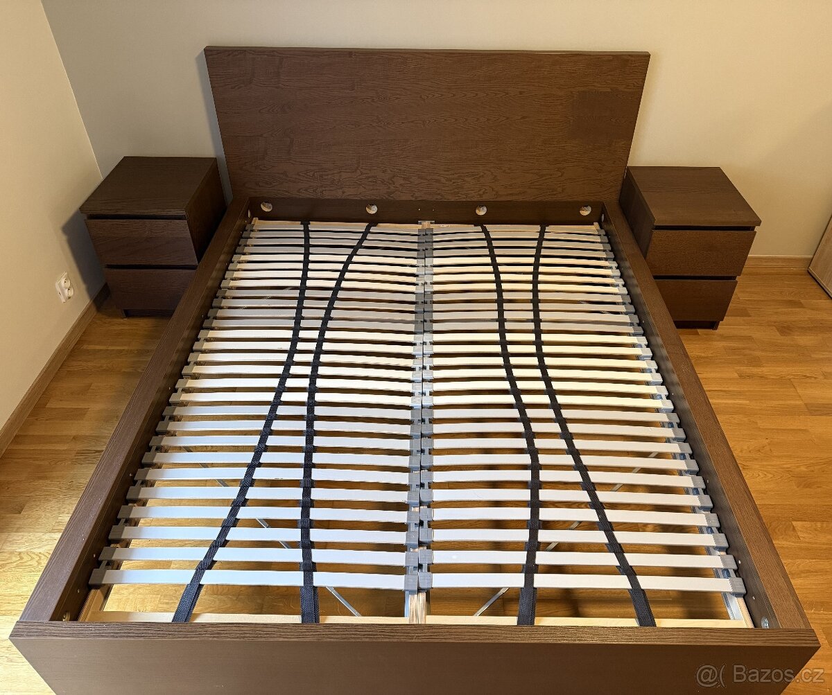 Postel MALM 160x200,noční stolky a komoda