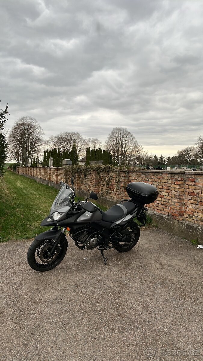 Suzuki V Strom