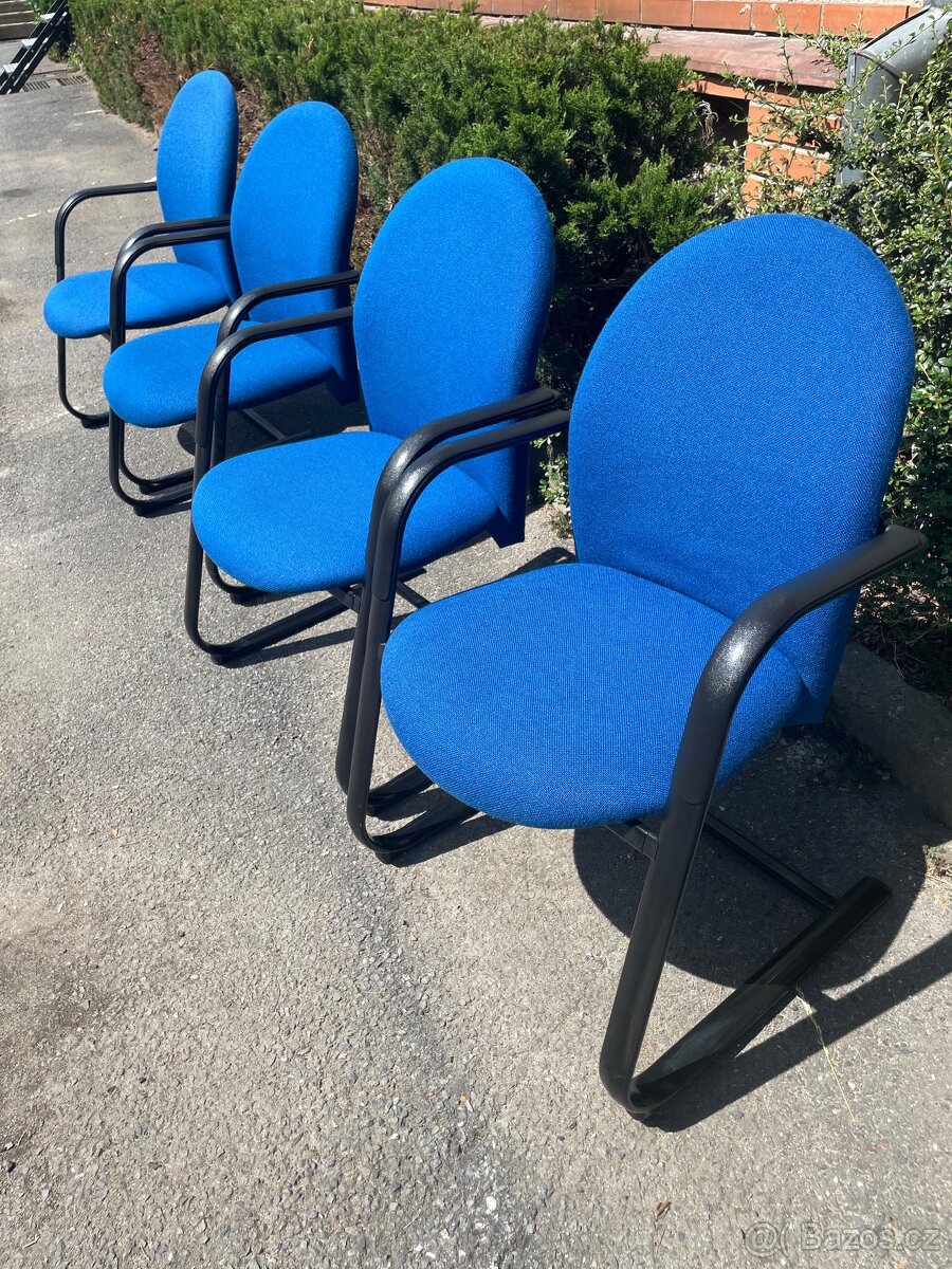 Nádherné zasedací židle Comforto 👈