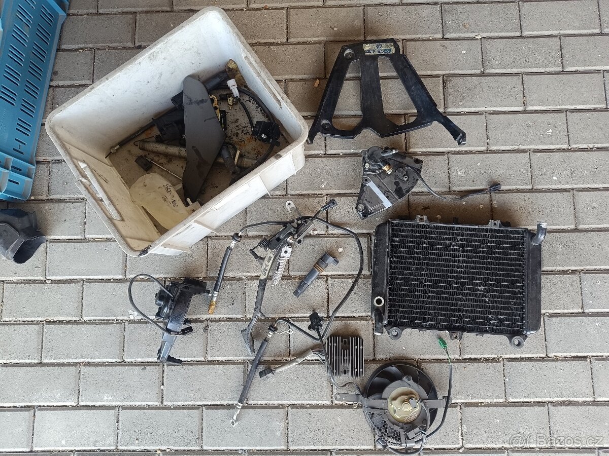 Náhradní díly Suzuki GSX-R1000 k8