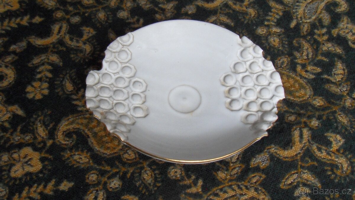 Keramický talířek od Jiřího Dudychy