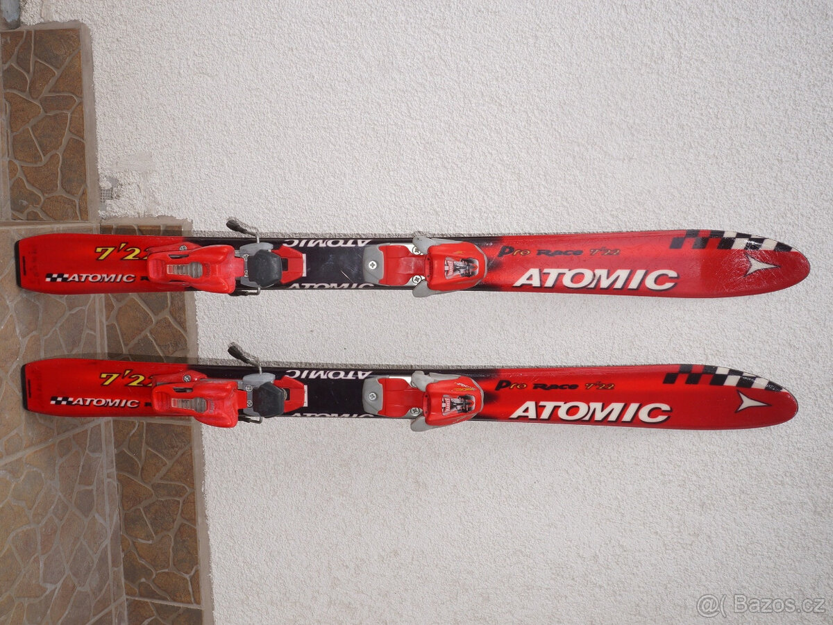 Dětské lyže 100 cm Atomic, bezvadný stav, skluznice pěkná.