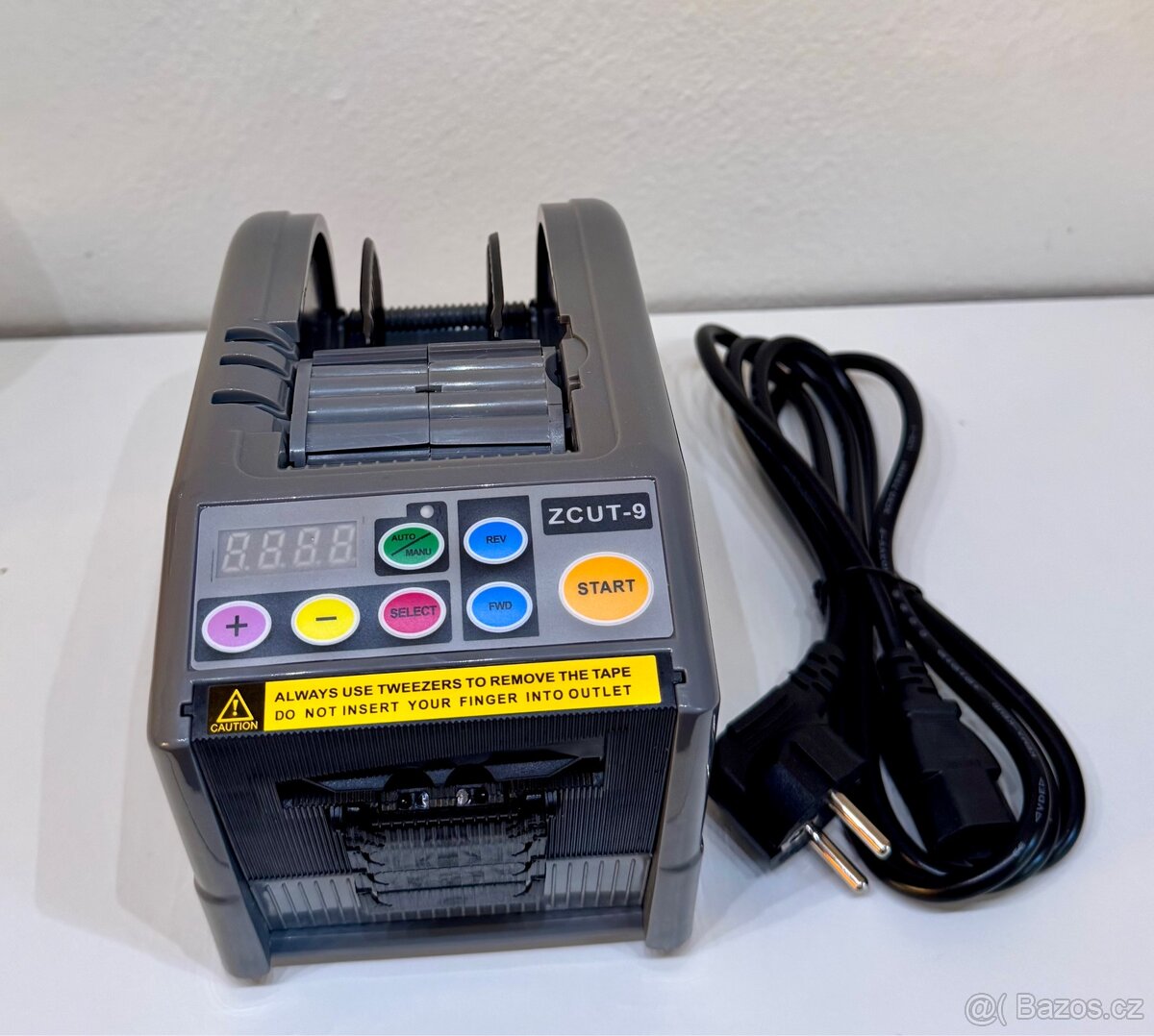 Automatický dávkovač pásek ZCUT-9