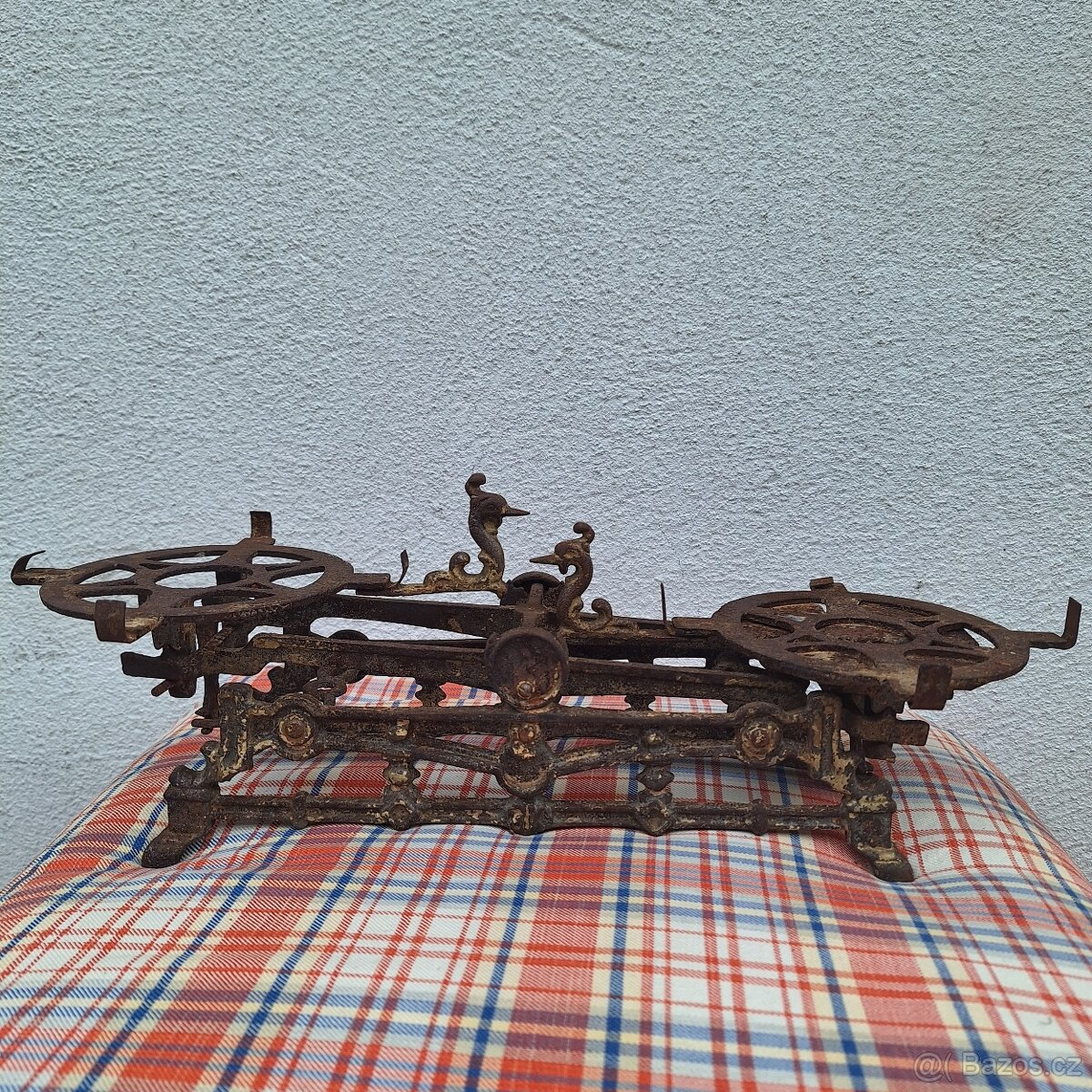 Starožitné kuchyňské váhy