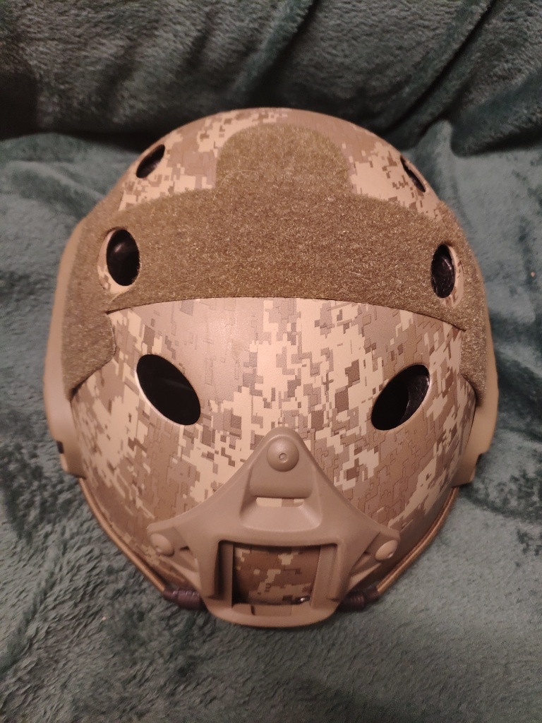 Nabízím k prodeji Vojenská helma FAST (replika), typ PJ