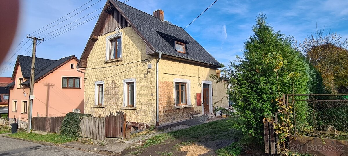 Prodám rodinný dům v Plesne, 5+1, zahrada 200 m2