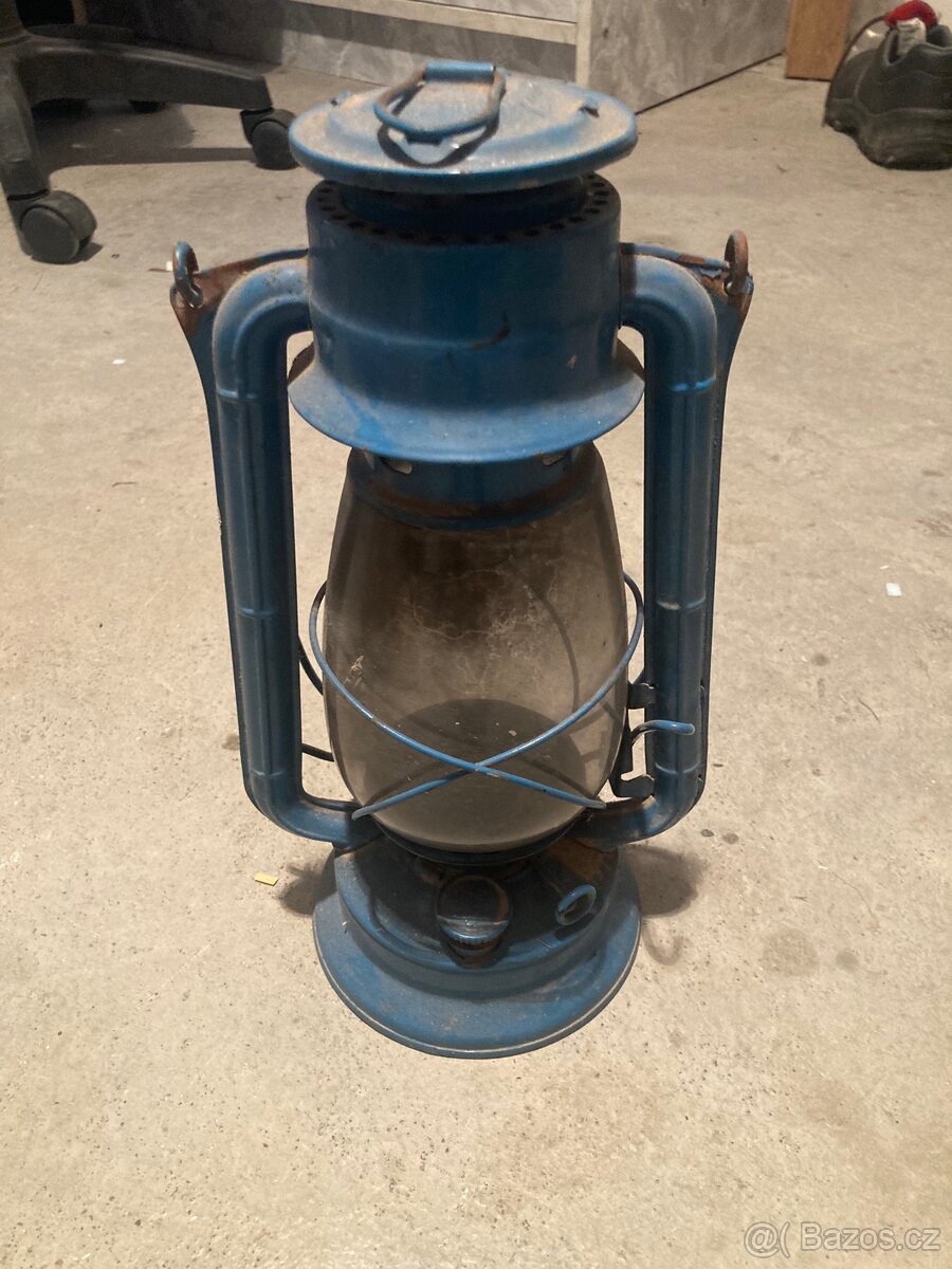 Petrolejová lampa
