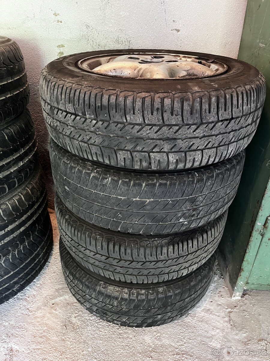 4x100 R13