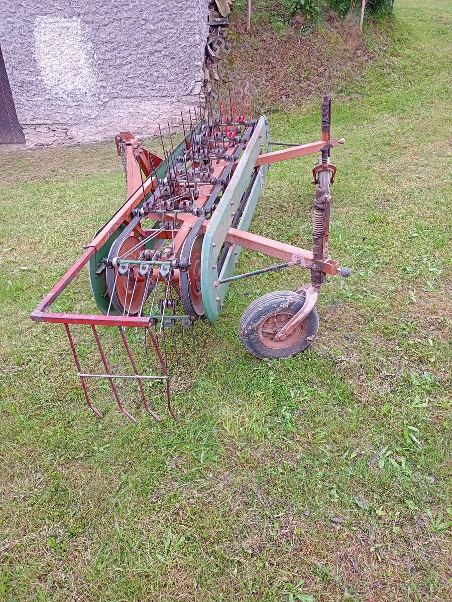 tryctýř na um hnojiva, ton na seno
