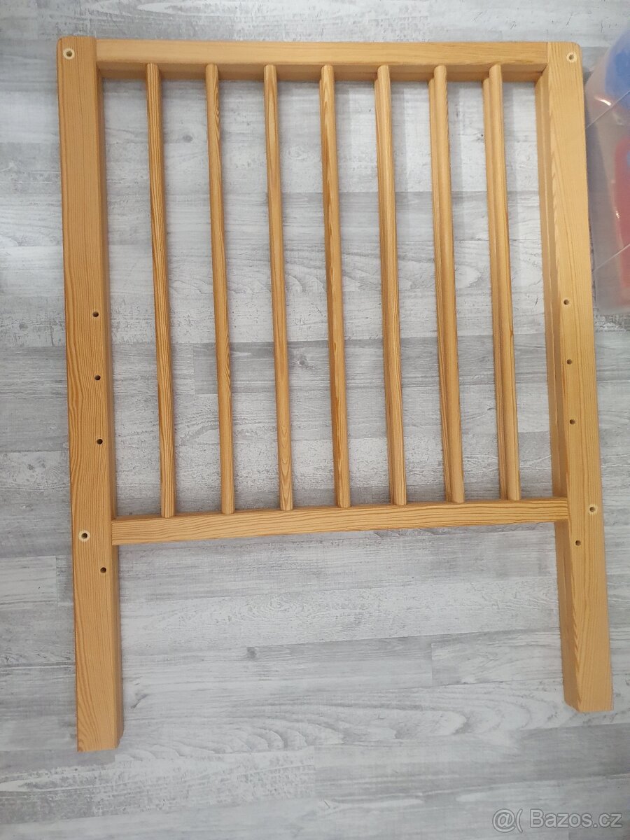 Postylka s matraci top stav