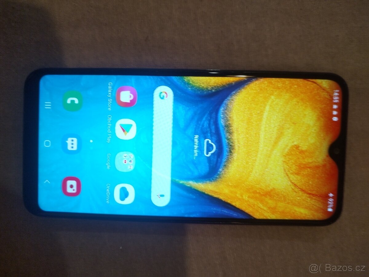 Samsung e20