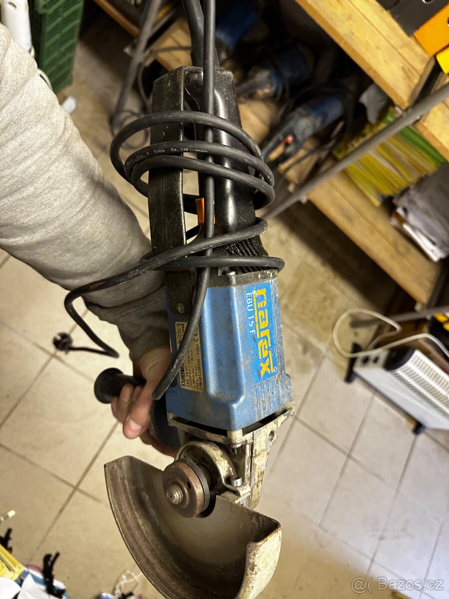NAREX EBU 15F uhlová bruska