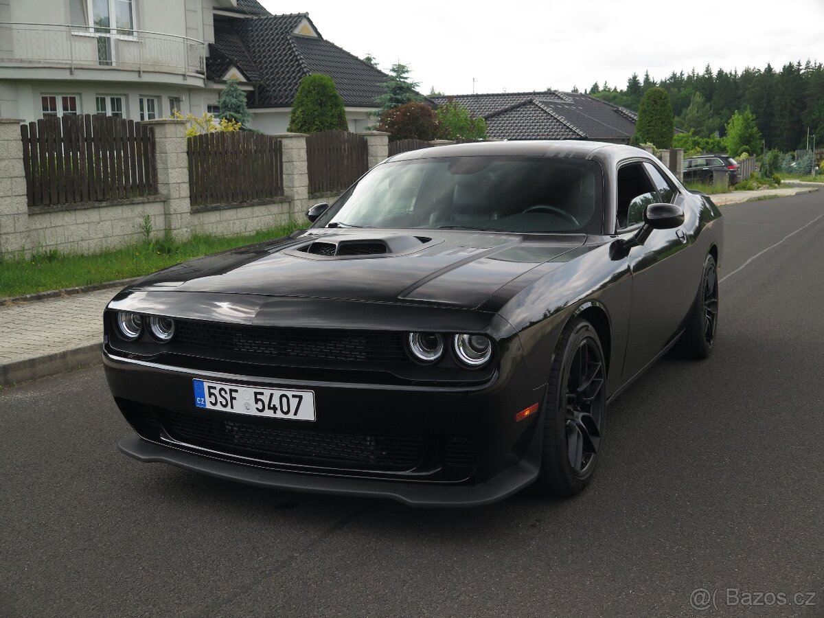 Dodge Challenger, 5.7 V8 Shaker SRT, DPH odpočet