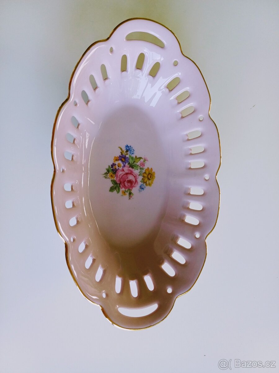 Růžový porcelán