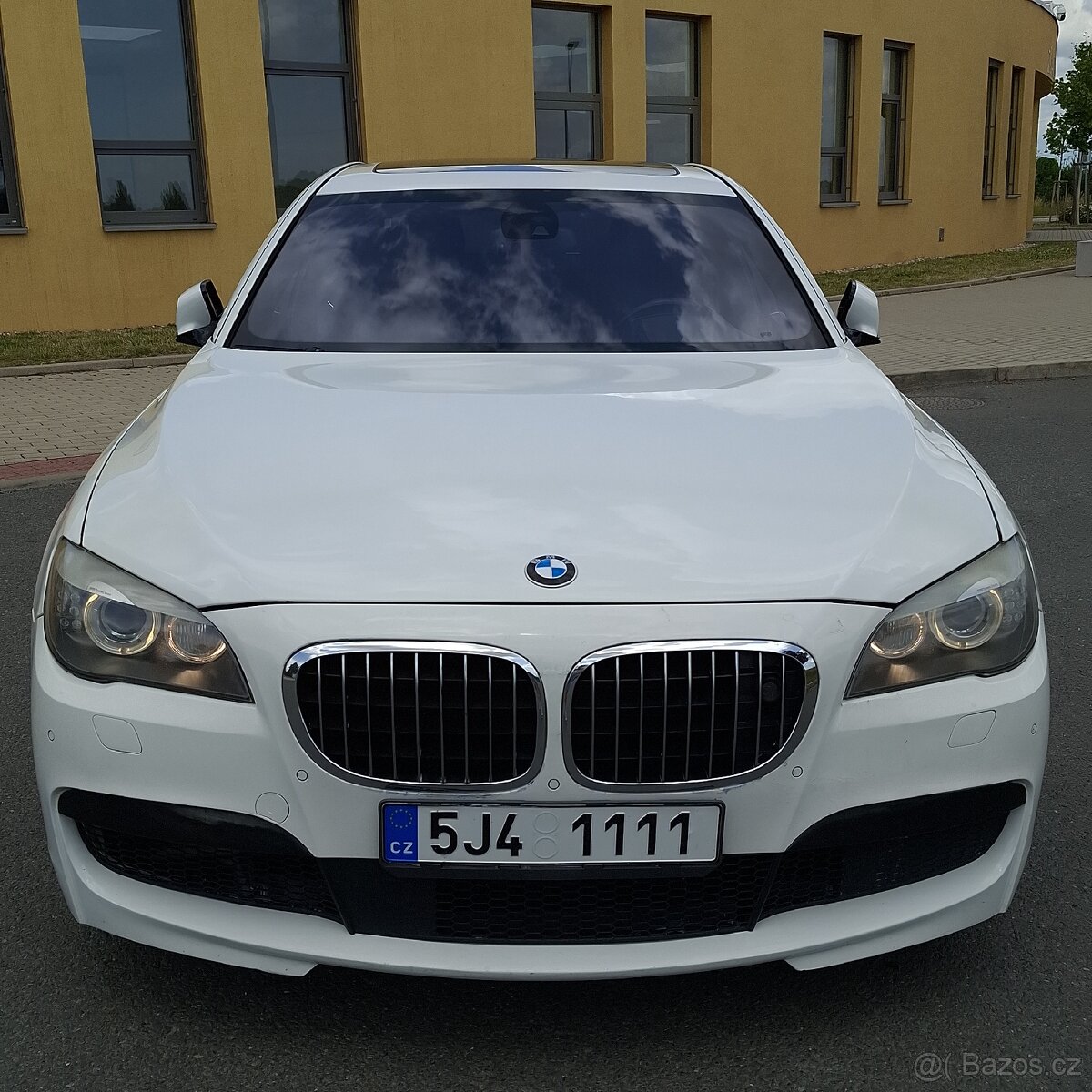 BMW 740 X-Drive / 225 k.w / Maximální Vybavení