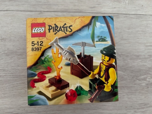 LEGO PIRÁTI 8397 Boj o přežití