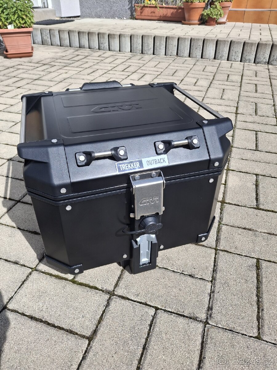 Top case GIVI s opěrkou a síťkou+plotna