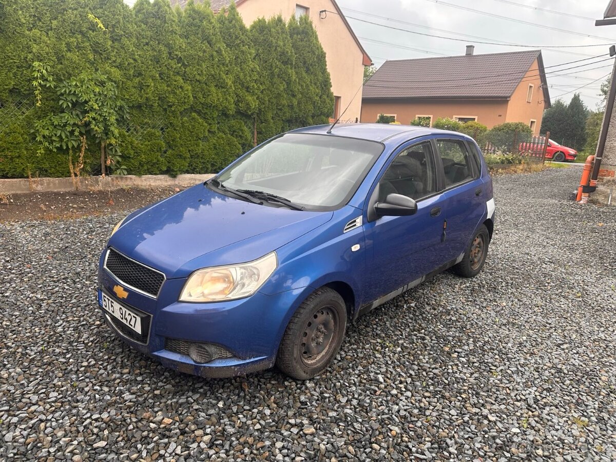 Prodám Chevrolet Aveo 1.2 16V, r.v. 2009, 67 700 km, bez STK