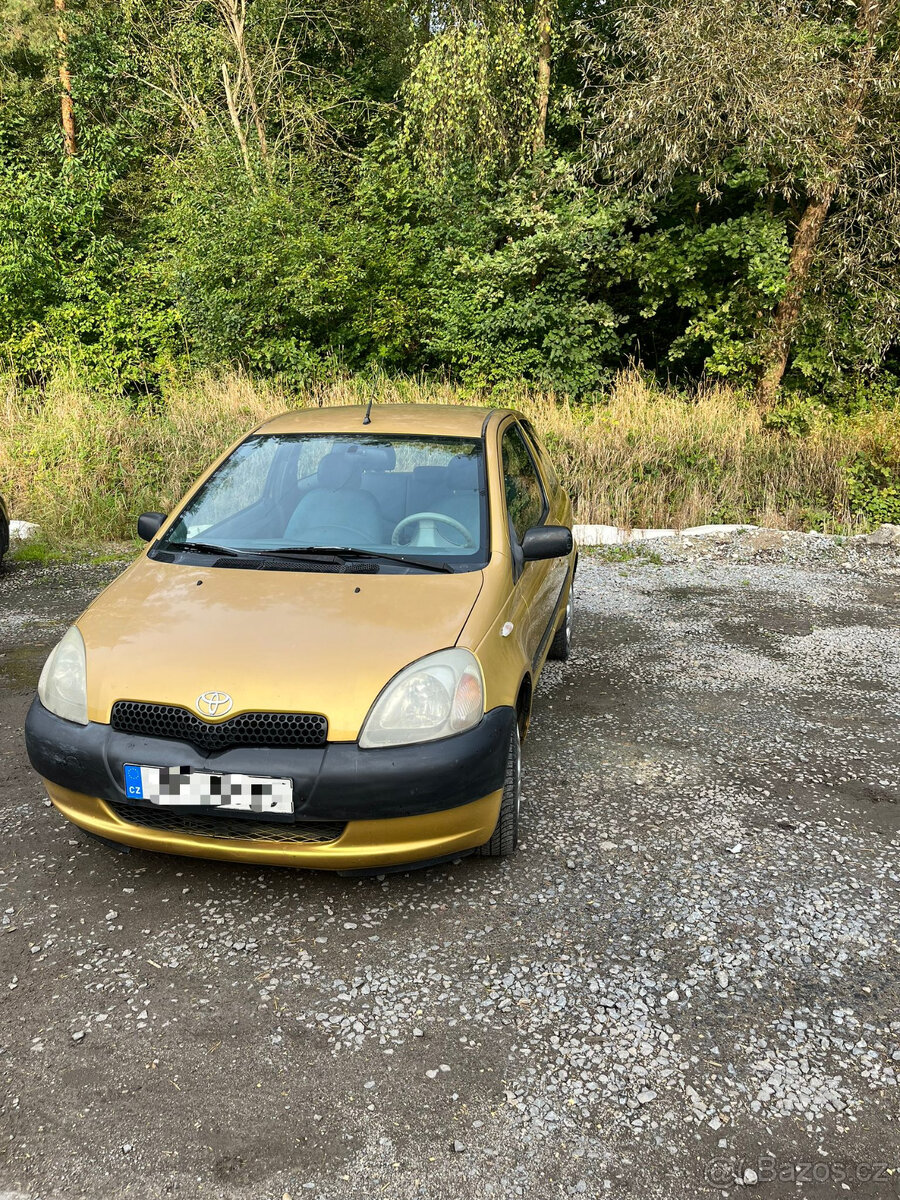 Toyota Yaris 1.0 VVT-i 50kw STK