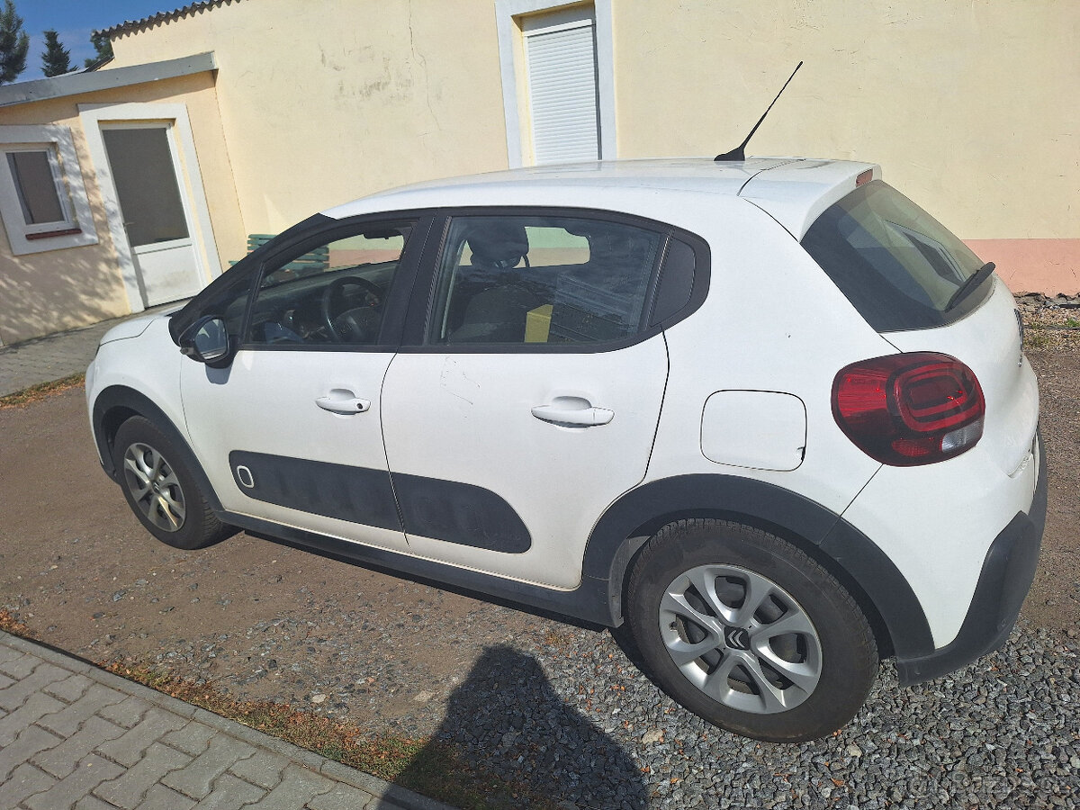 Citroen C3 PureTech FEEL, 185000 km, benzin