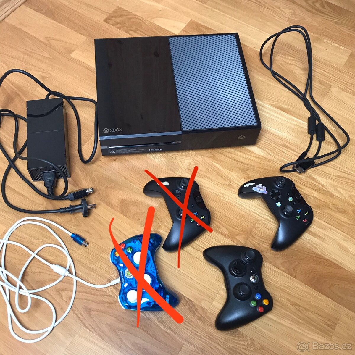 XBOX ONE 500 GB • ovladače • hry