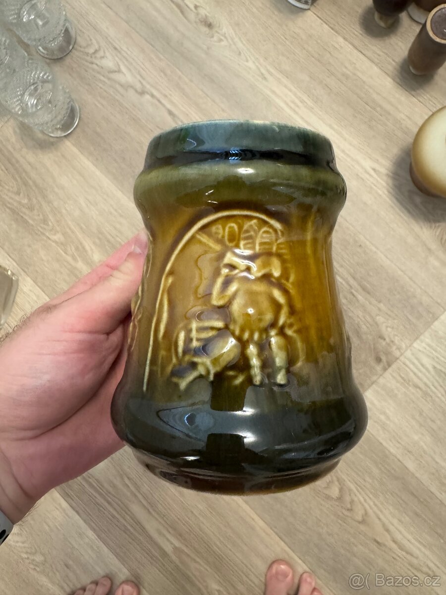 Keramický džbánek