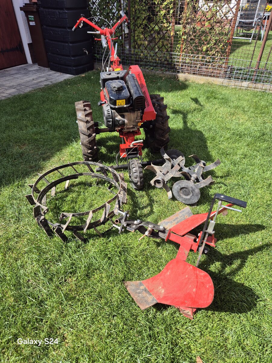 Multifunkční kultivátor s příslušenstvím, Top stav