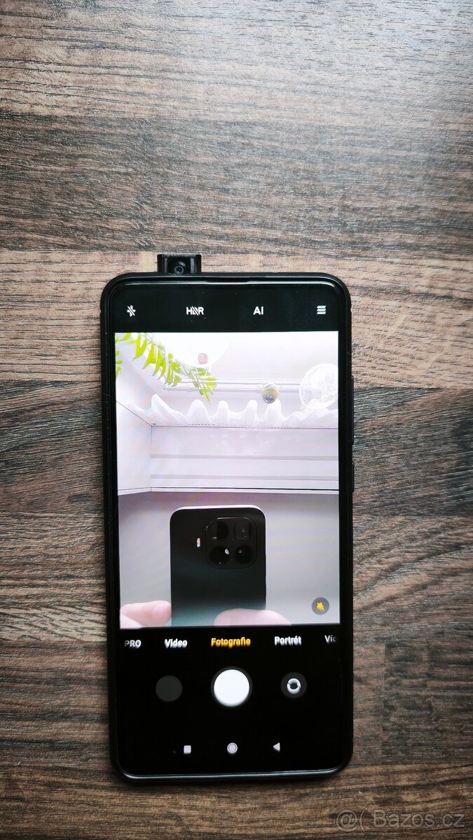 Xiaomi Mi 9T 128/6 + obal + skla nová baterie