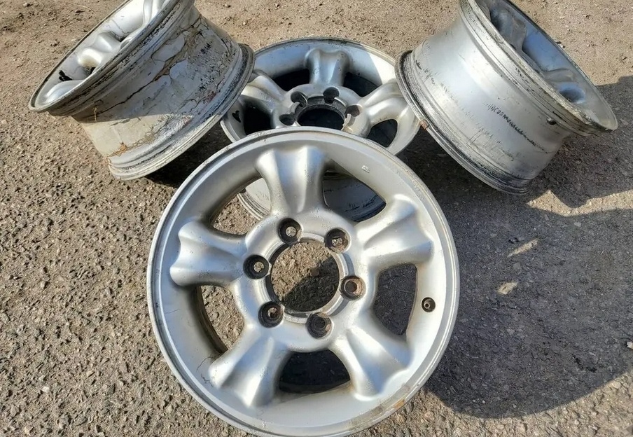 ALU kola R15 Nissan Terrano SUV | 6x139,7 | 7Jx15 ET25