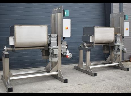 Dvouhřídelový Z-míchací stroj