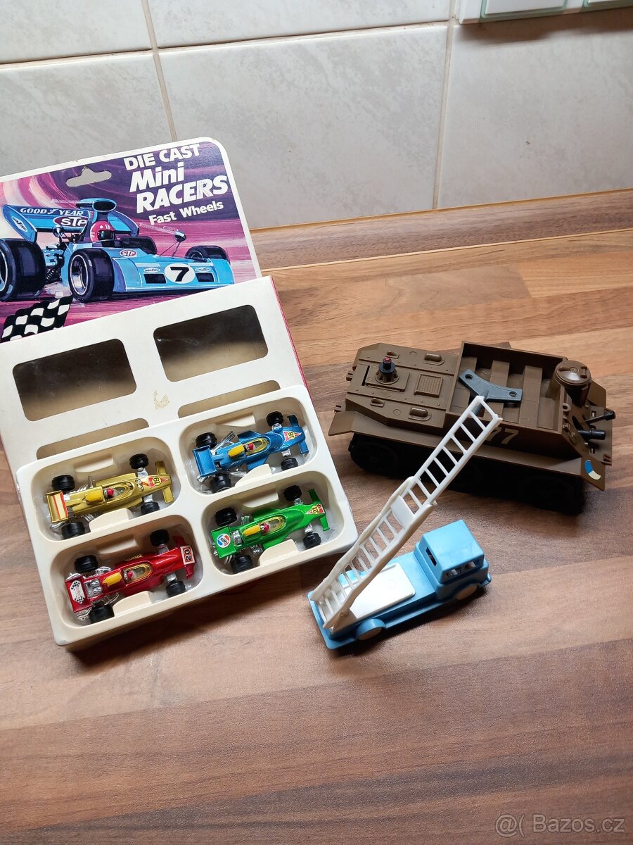 Hračky Igra,Směr a formulky