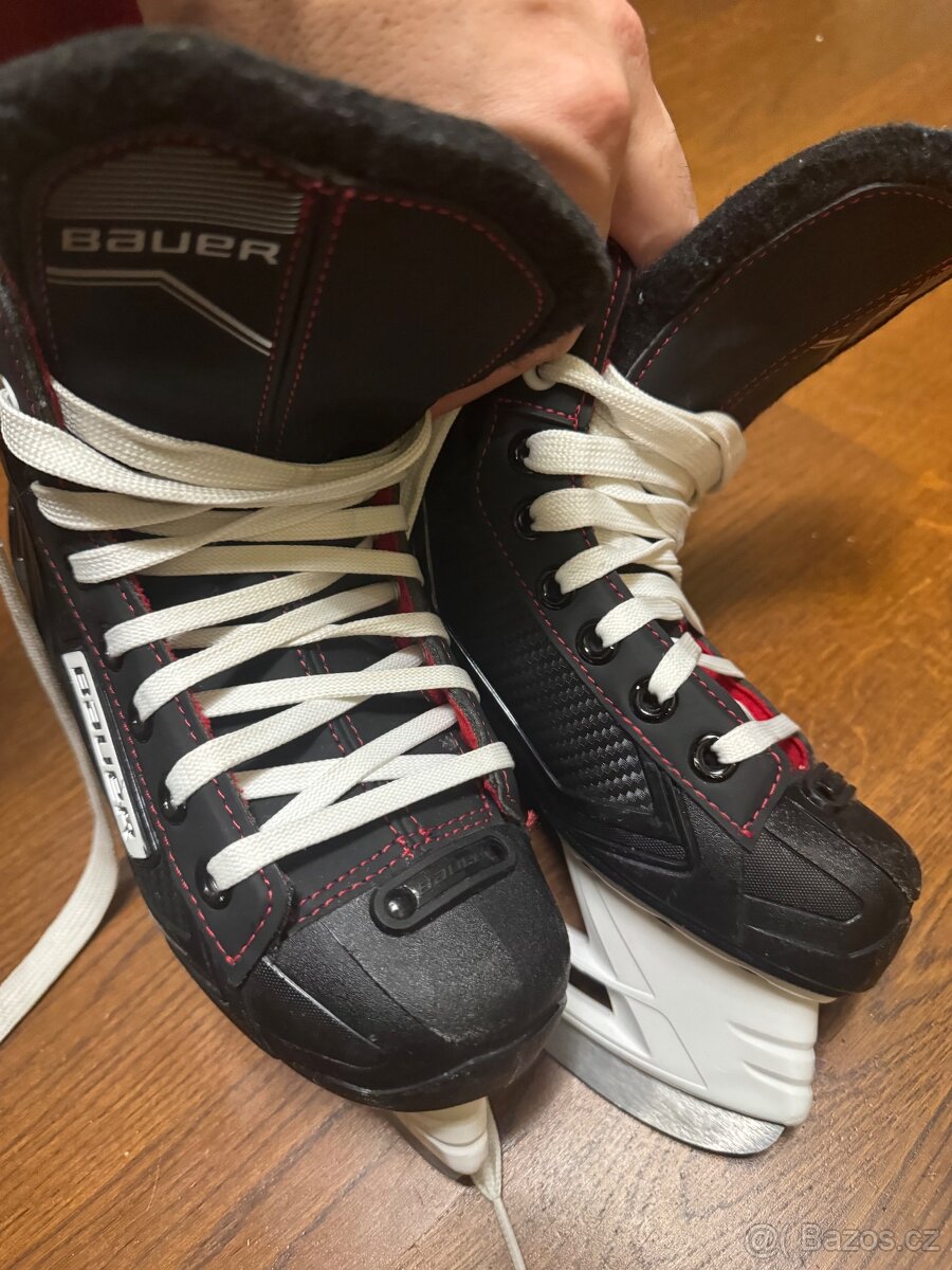 Dětské hokejové brusle Bauer