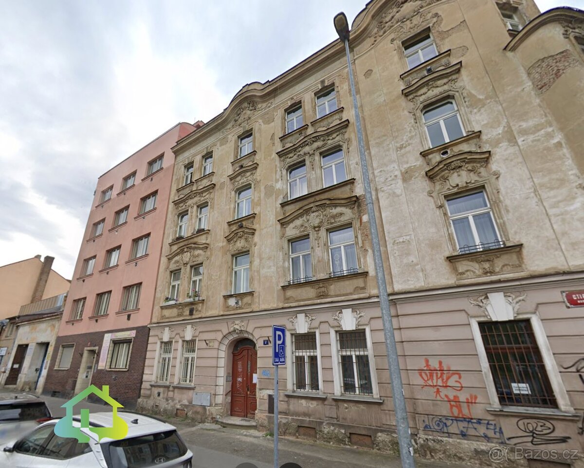 Pronájem skladových prostor 8,9 m² a 11,6 m² – Praha 4, Nusl