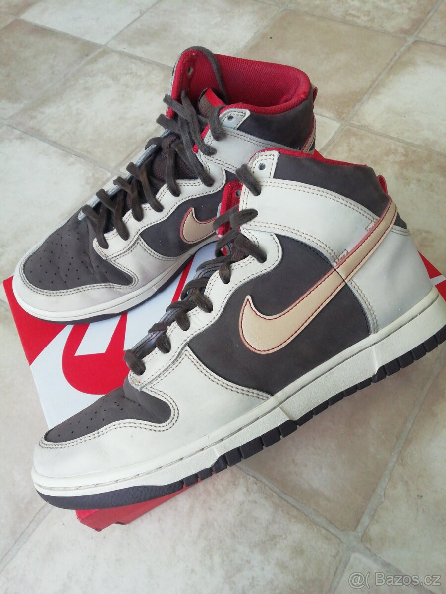 Nike vel. 43 Sneakersy Dunk Hi Retro Se FB8892-200 Hnědá