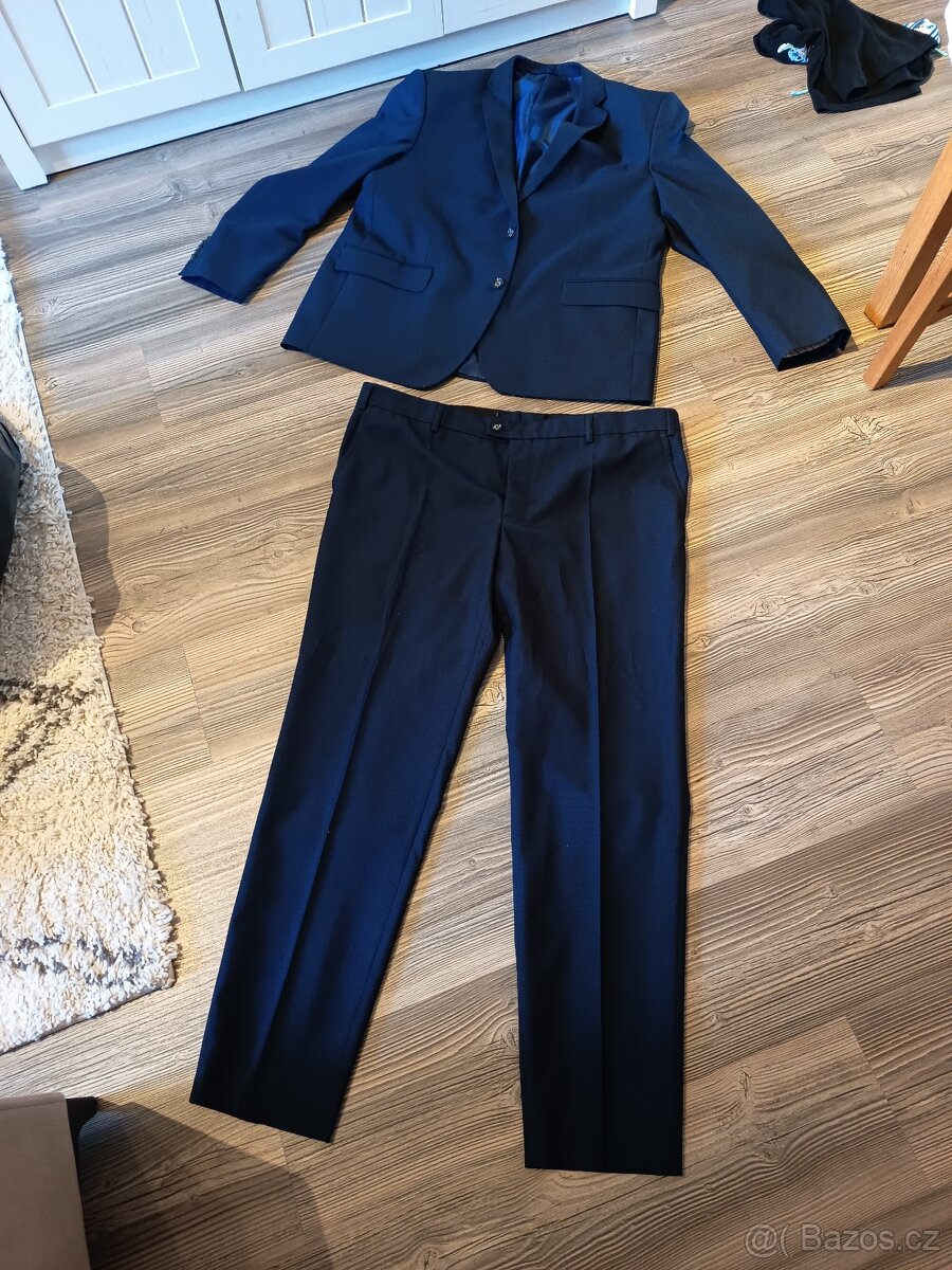 Pánský oblek modry