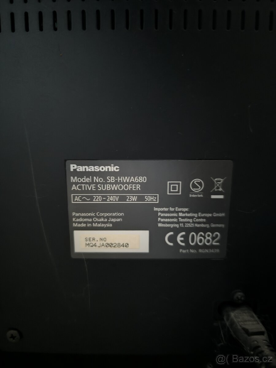 Aktivní bezdrátový subwoofer Panasonic SB-HWA680