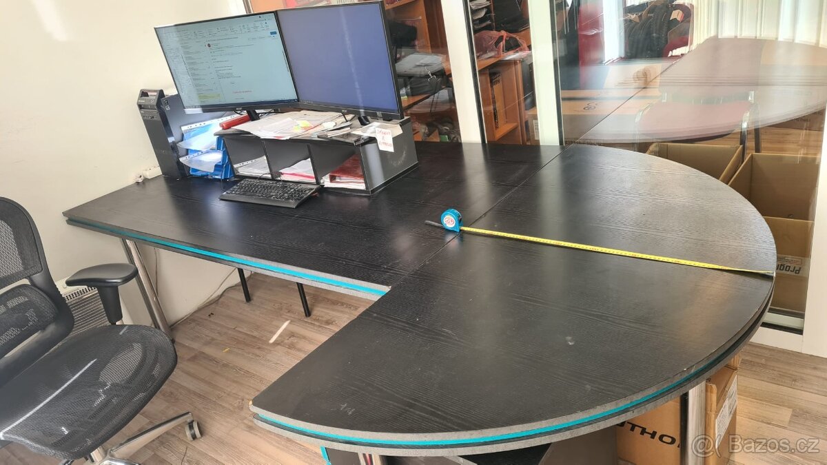 Kancelářský nábytek