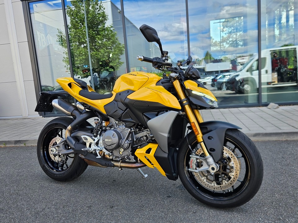Ducati Streetfigter V2 S