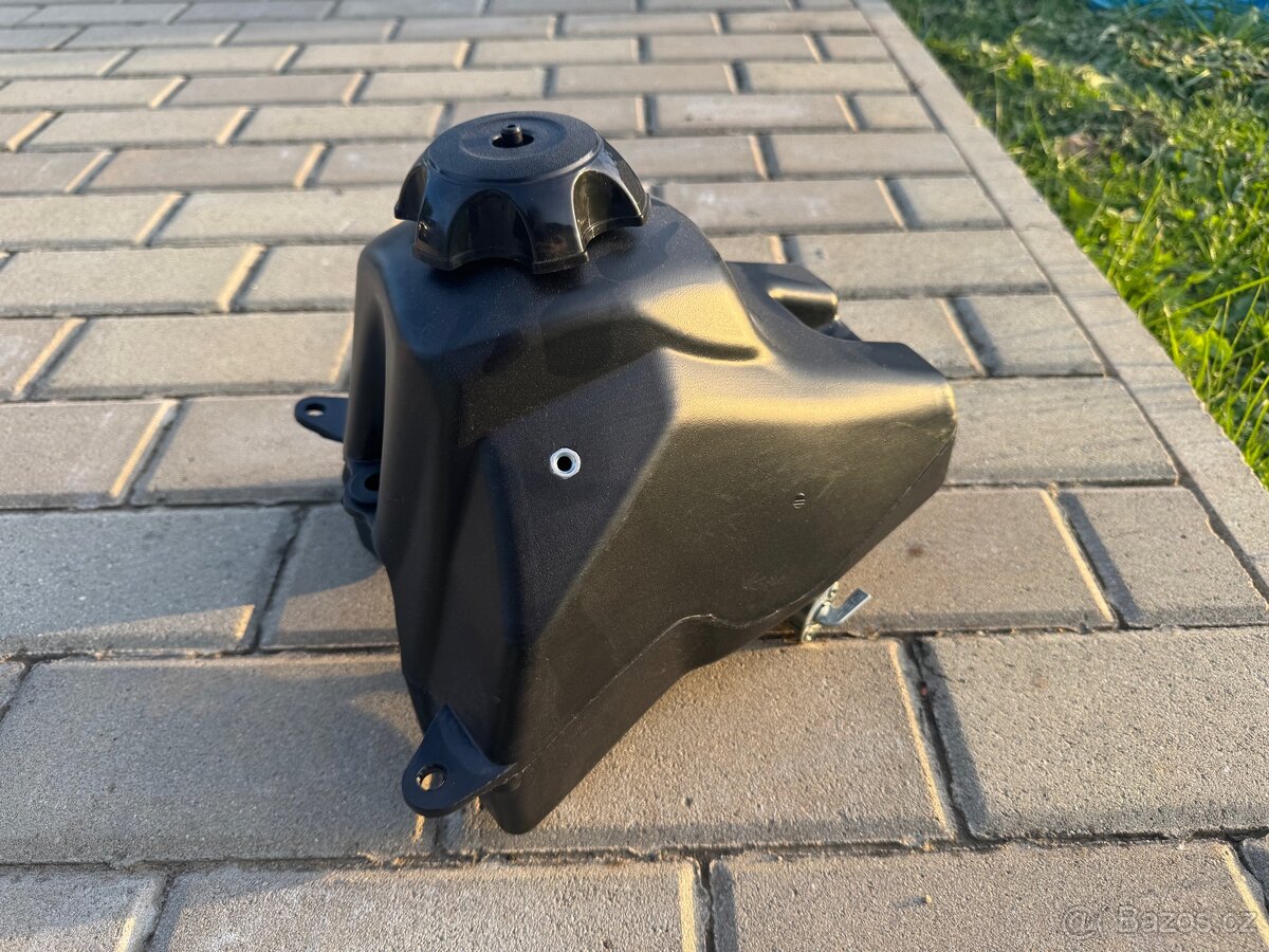 Nádrž na Pitbike - NOVÁ