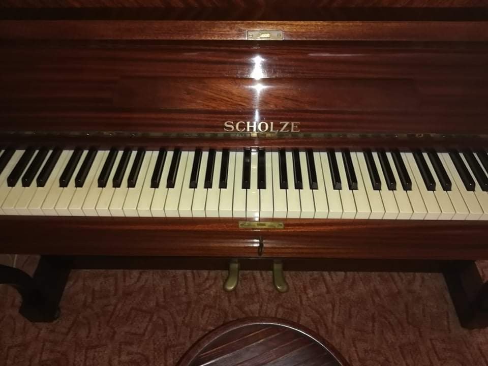 Prodám pianino Scholze