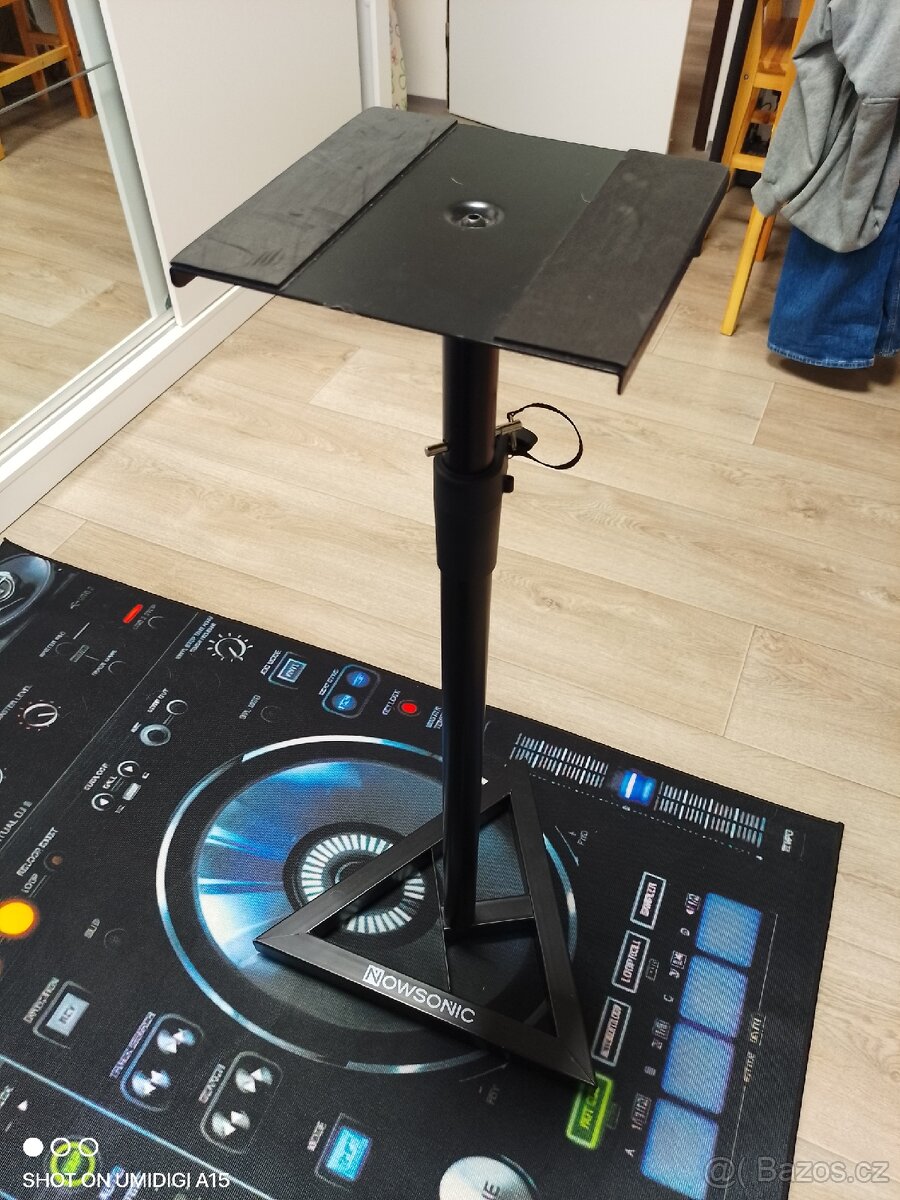 Stojan na repro (monitory)