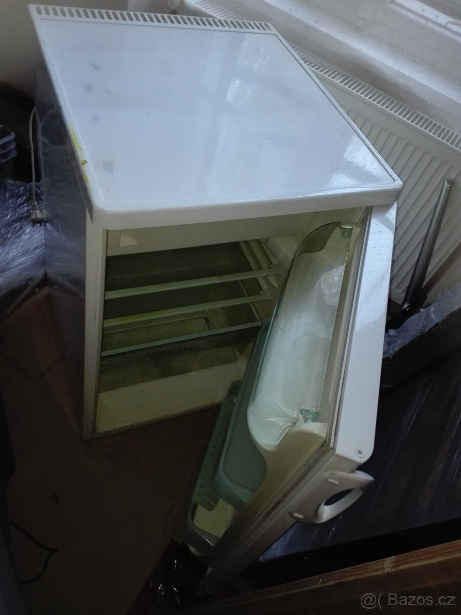 Lednička Electrolux