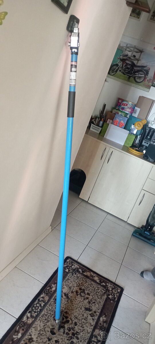 Teleskopická tyč